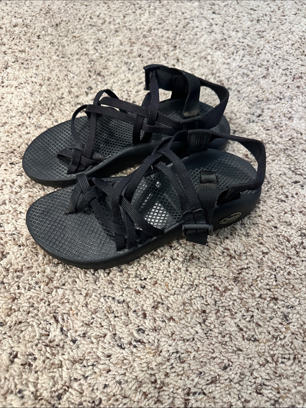 Chaco Women's size 7 Black Strappy Outdoor Sandals